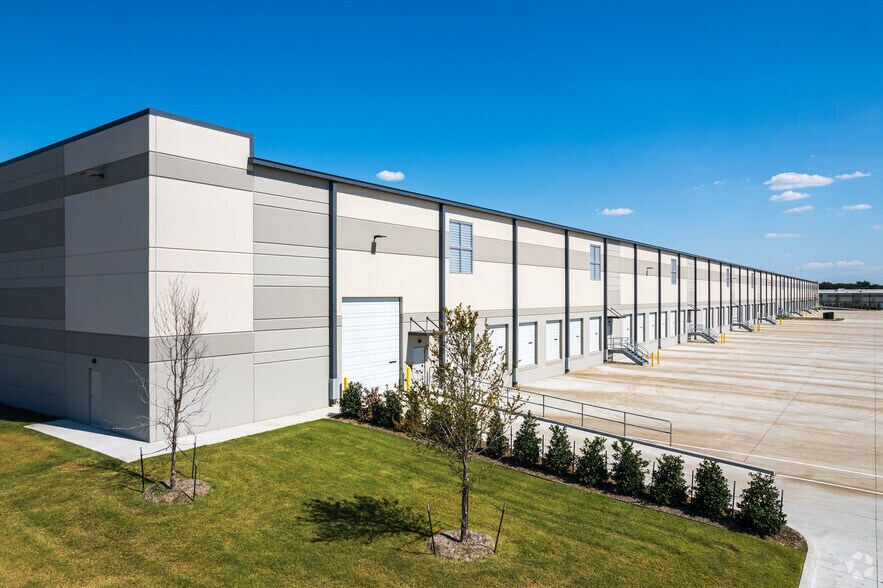 350 Cypress Hill Dr, McKinney, TX à louer - Photo du bâtiment - Image 3 de 8