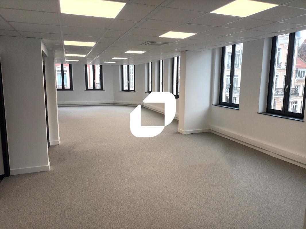 Office in Lille for lease Interior Photo- Image 1 of 8