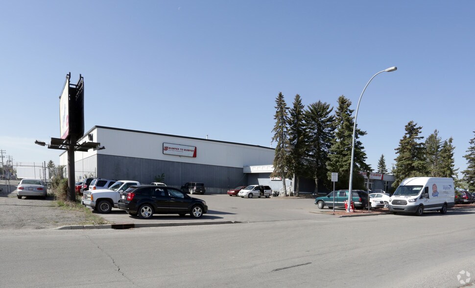 515 58th Ave SE, Calgary, AB for sale - Primary Photo - Image 1 of 1