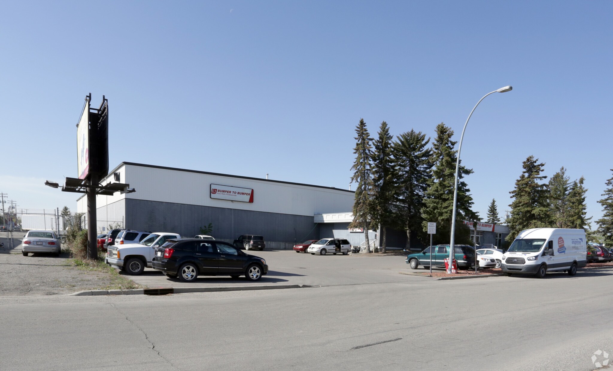 515 58th Ave SE, Calgary, AB for sale Primary Photo- Image 1 of 1