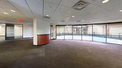 30 Merchant St, Springdale, OH for lease Interior Photo- Image 2 of 7