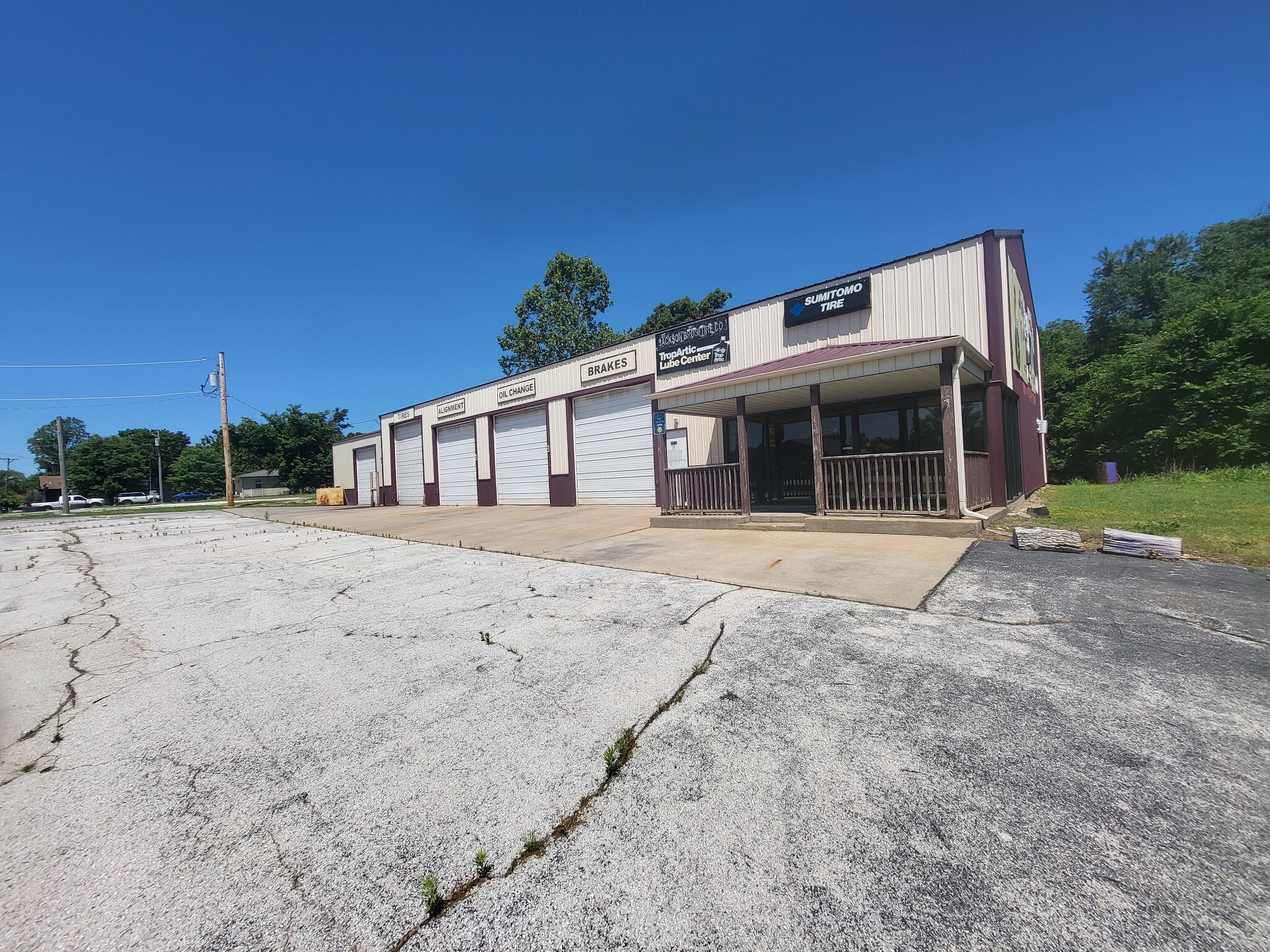 569 W Valley St, Granby, MO for lease Primary Photo- Image 1 of 23