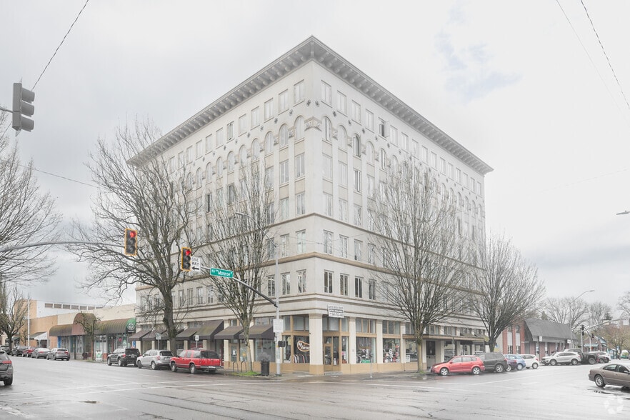 408 SW Monroe Ave, Corvallis, OR for lease - Building Photo - Image 1 of 11