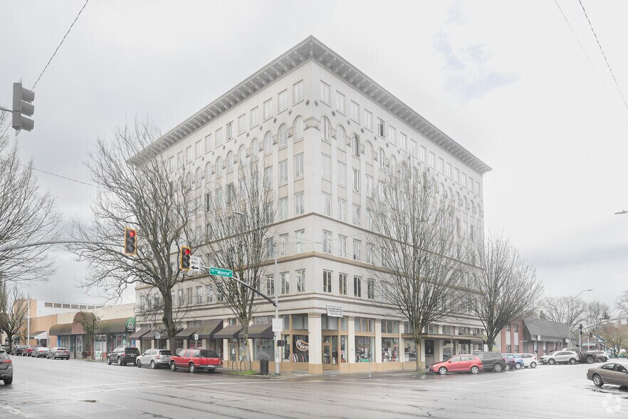 408 SW Monroe Ave, Corvallis, OR à louer - Photo du bâtiment - Image 1 de 11