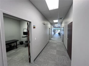 1306 Platte Falls Rd, Platte City, MO for lease Interior Photo- Image 2 of 5