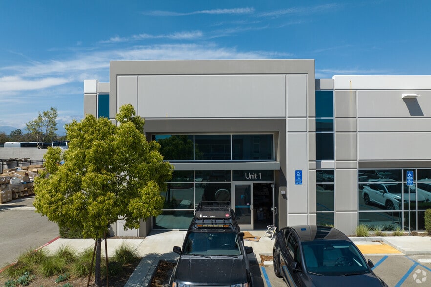 6 De Forest Cir, Jurupa Valley, CA for lease - Building Photo - Image 3 of 9