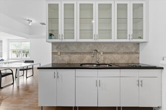 718 N Federal Hwy, Fort Lauderdale, FL for lease Interior Photo- Image 2 of 10