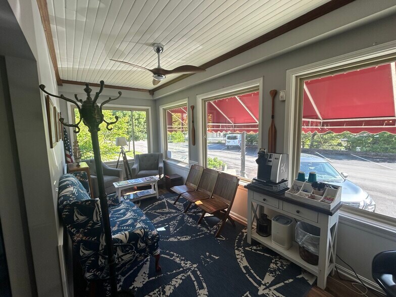 628-630 Main St, Vermilion, OH à vendre - Photo du bâtiment - Image 2 de 8