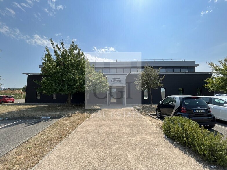 80 Rue Condorcet, Vaulx-Milieu for lease - Building Photo - Image 2 of 12