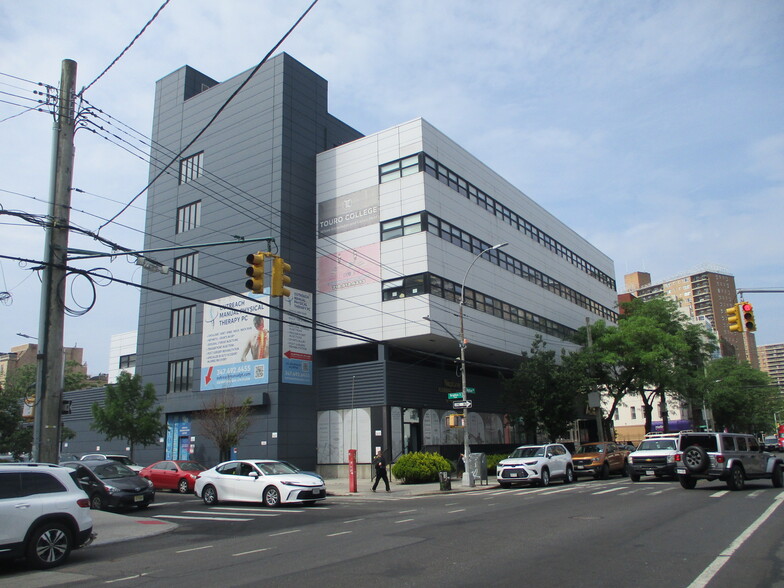 360 Neptune Ave, Brooklyn, NY for lease - Building Photo - Image 3 of 10