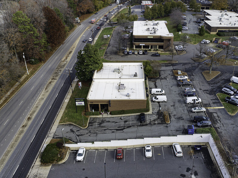 814 Tyvola Rd, Charlotte, NC for lease - Building Photo - Image 3 of 24