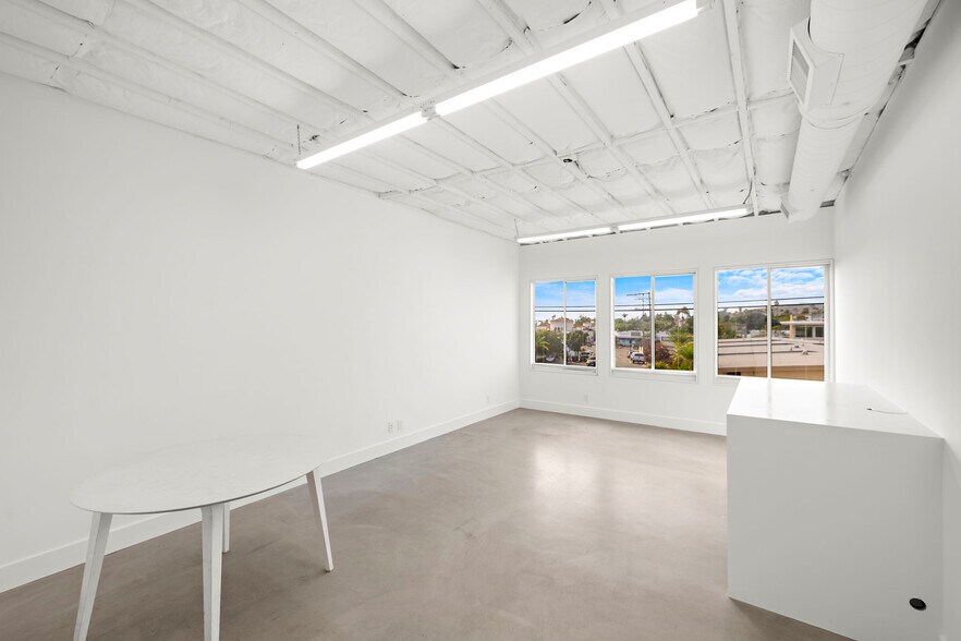 221 S Ola Vista, San Clemente, CA à vendre - Photo du bâtiment - Image 1 de 1