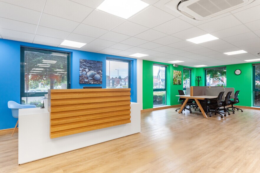 Bristol Rd S, Birmingham for lease - Interior Photo - Image 2 of 10