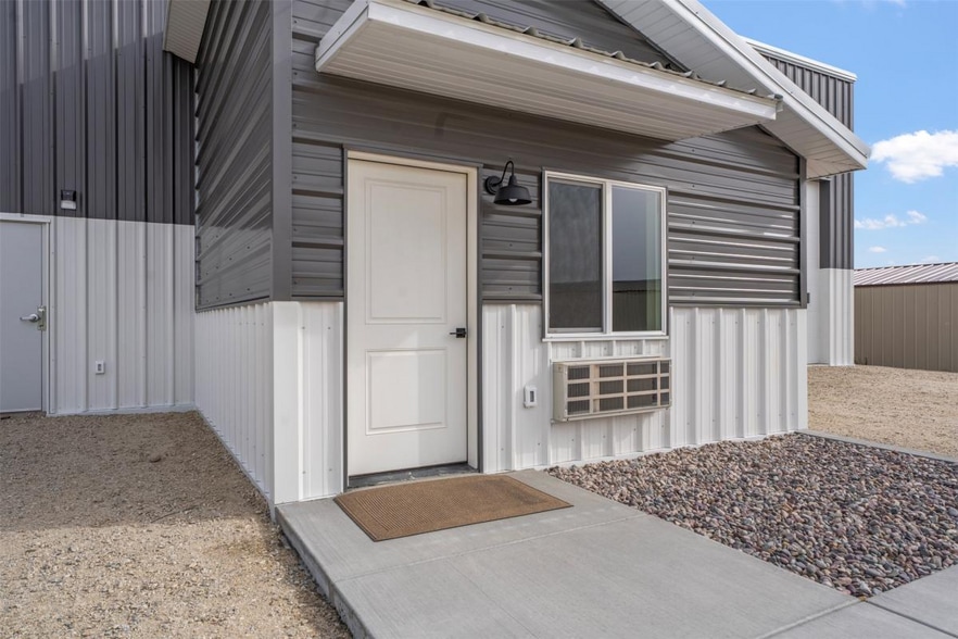 82 Rock Chuck Rd, Victor, MT for lease - Building Photo - Image 2 of 10