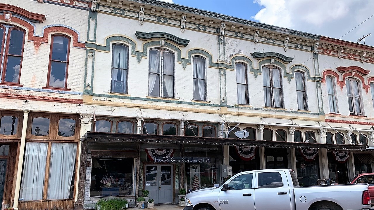 107 W Broadway St, Clarksville, TX à vendre Photo du bâtiment- Image 1 de 1