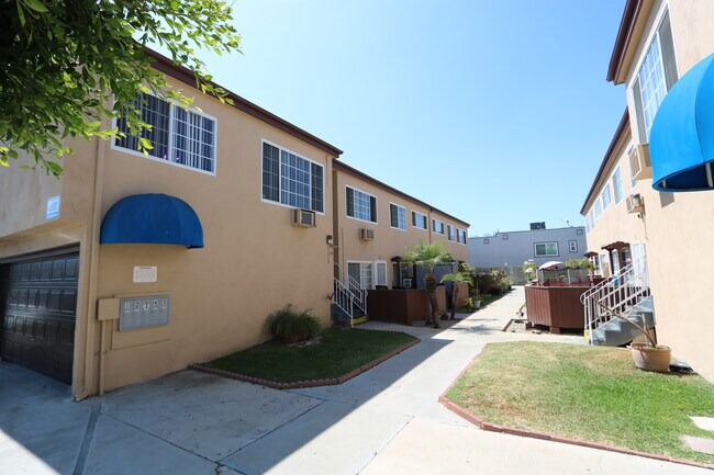 More details for 2331 Walnut Ave, Signal Hill, CA - Multifamily for Sale