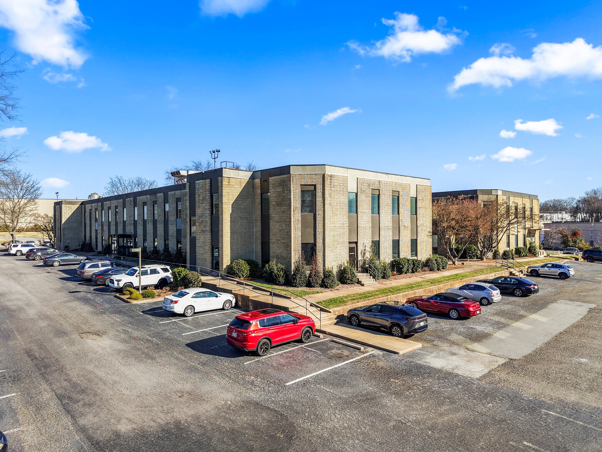 8025 North Point Blvd, Winston-Salem, NC for lease Building Photo- Image 1 of 34
