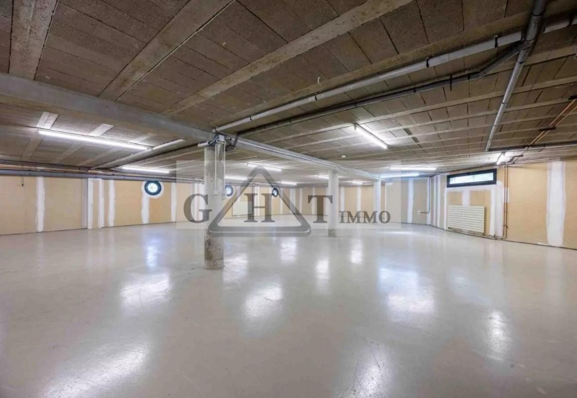 Flex in Lagny-sur-Marne for lease Interior Photo- Image 1 of 1