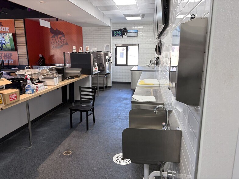 6054 US HIGHWAY 98, Hattiesburg, MS à vendre - Photo intérieure - Image 3 de 4