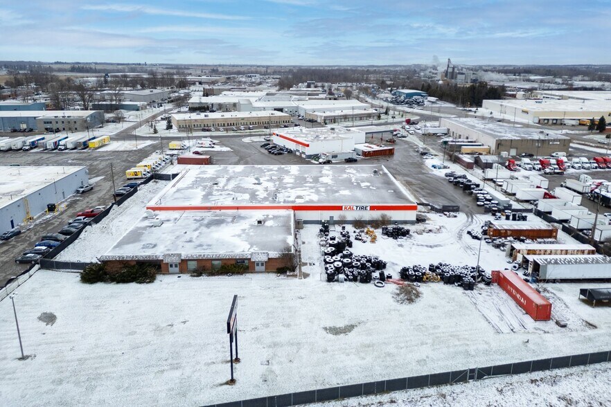 20 Enterprise Dr, London, ON à louer - Photo du bâtiment - Image 3 de 5