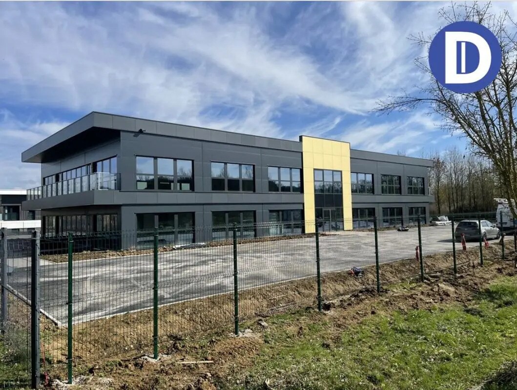 Office in NORROY-LE-VENEUR for lease Building Photo- Image 1 of 2