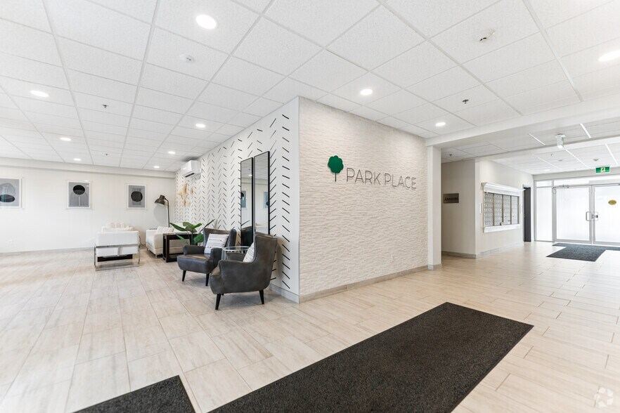 550 Park Av W, Chatham, ON à vendre - Hall d’entrée - Image 2 de 25