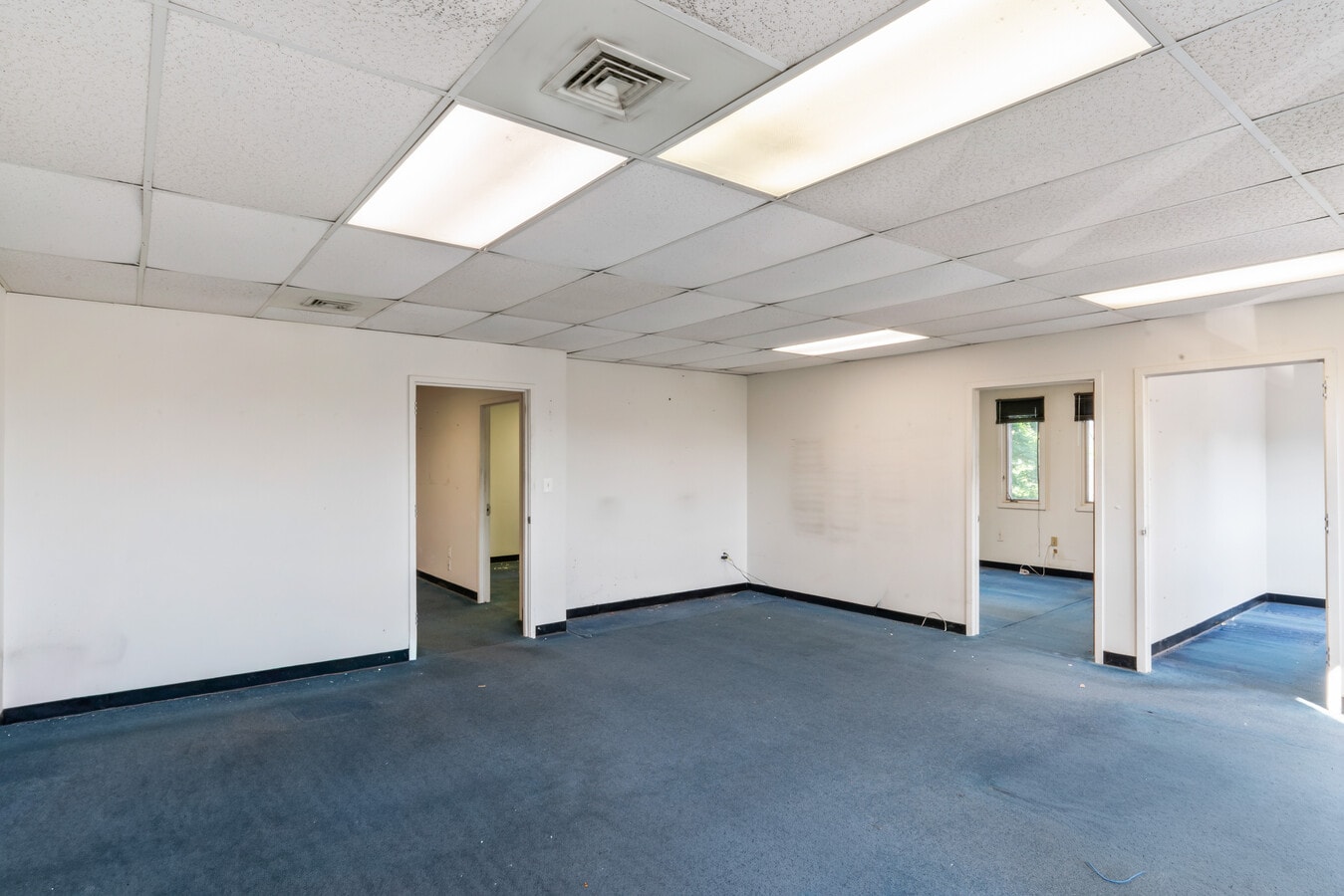 3859-3871 Plaza Dr, Fairfax, VA 22030 - Unité 3823 -  - Photo intérieure - Image 2 of 7