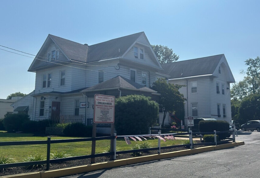 Northern NJ Rooming House Portfolio portfolio of 15 properties for sale on LoopNet.ca - Building Photo - Image 2 of 13