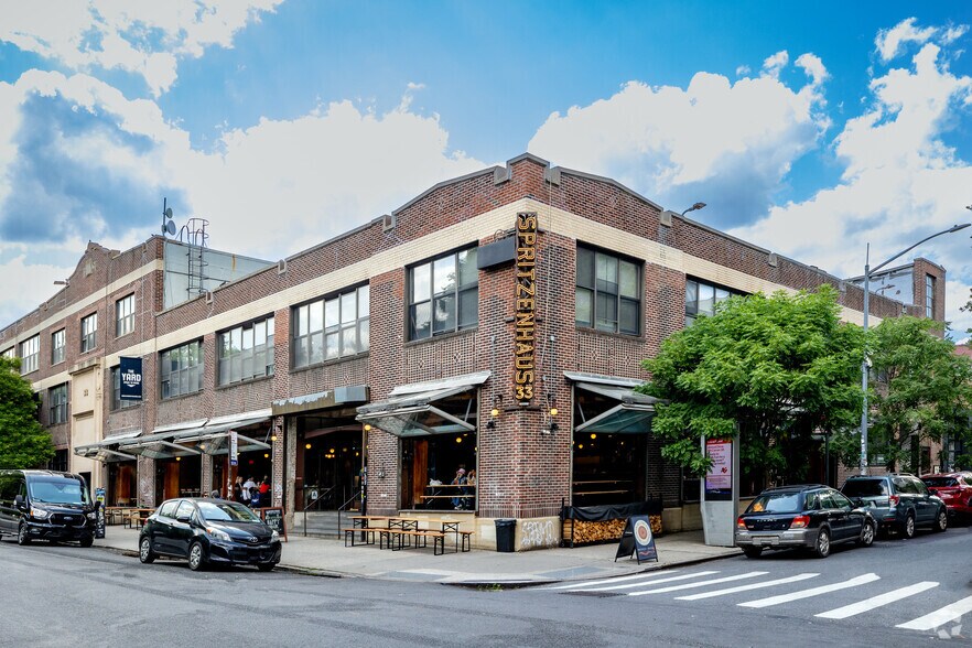 31 Nassau Ave, Brooklyn, NY for lease - Primary Photo - Image 2 of 2