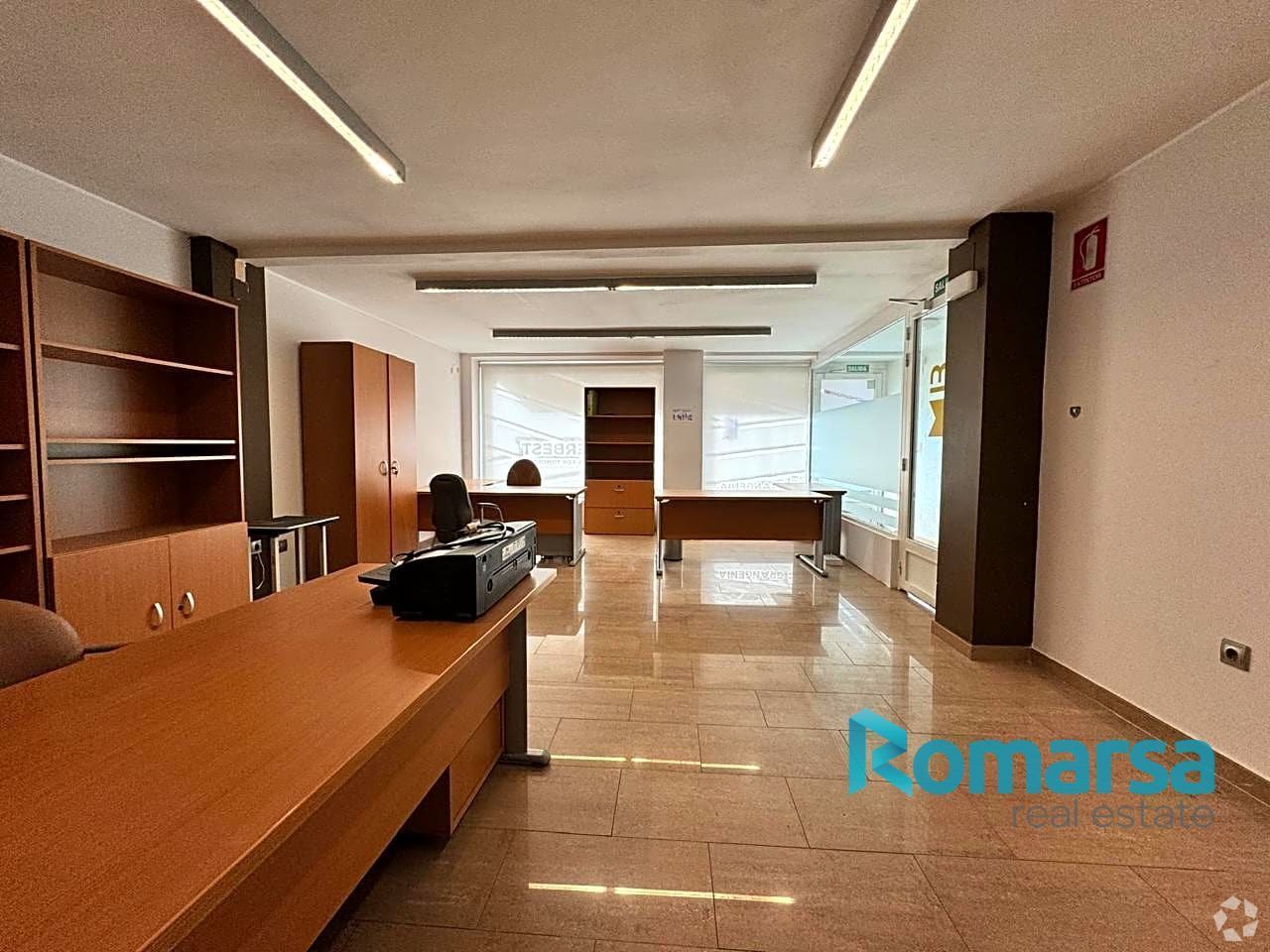 Retail in Ávila, Ávila for lease Interior Photo- Image 1 of 2