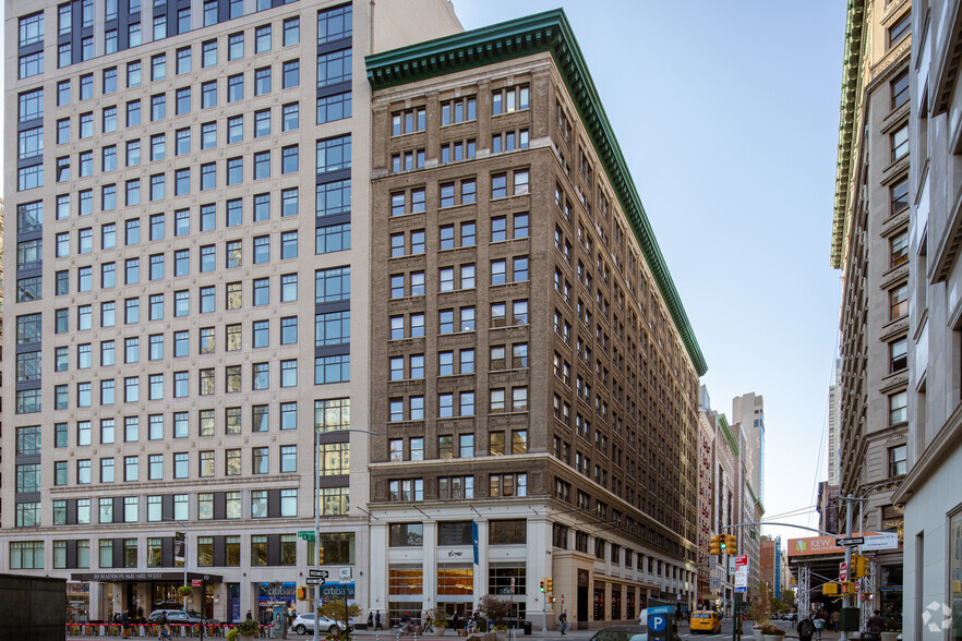 16 Madison Square W, New York, NY for lease - Building Photo - Image 2 of 9