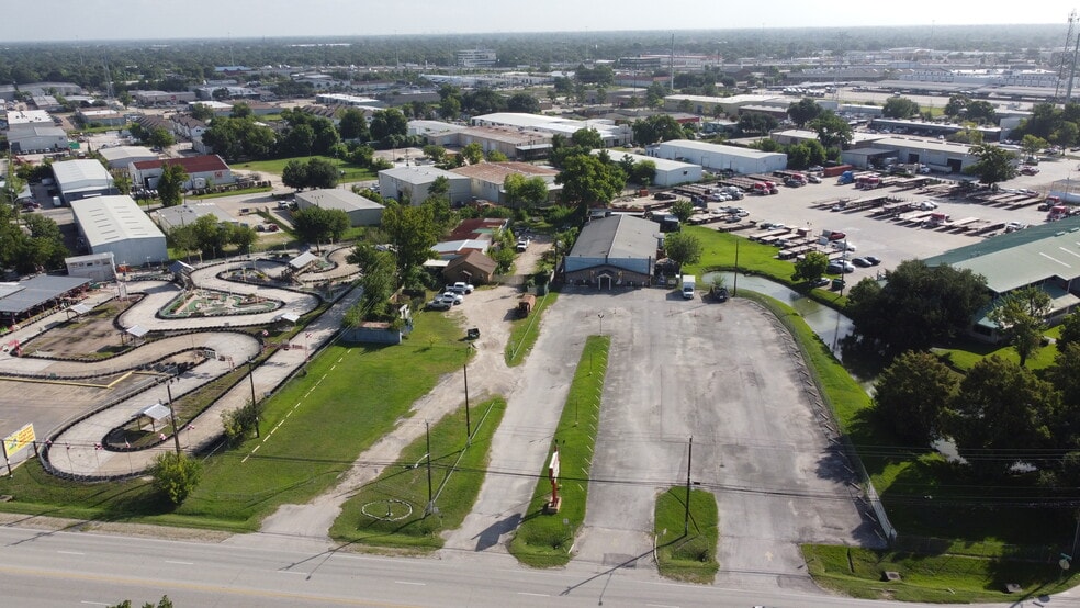 11414 Hempstead Rd, Houston, TX for lease - Building Photo - Image 3 of 4