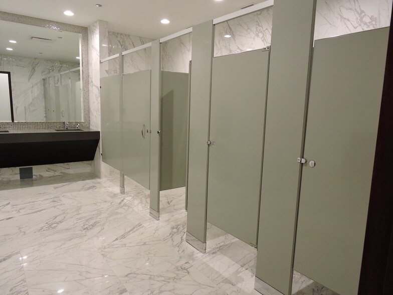 70 Country Hills Land NW, Calgary, AB for sale - Interior Photo - Image 1 of 1