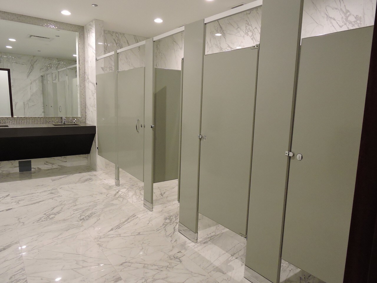 70 Country Hills Land NW, Calgary, AB à vendre Photo intérieure- Image 1 de 1