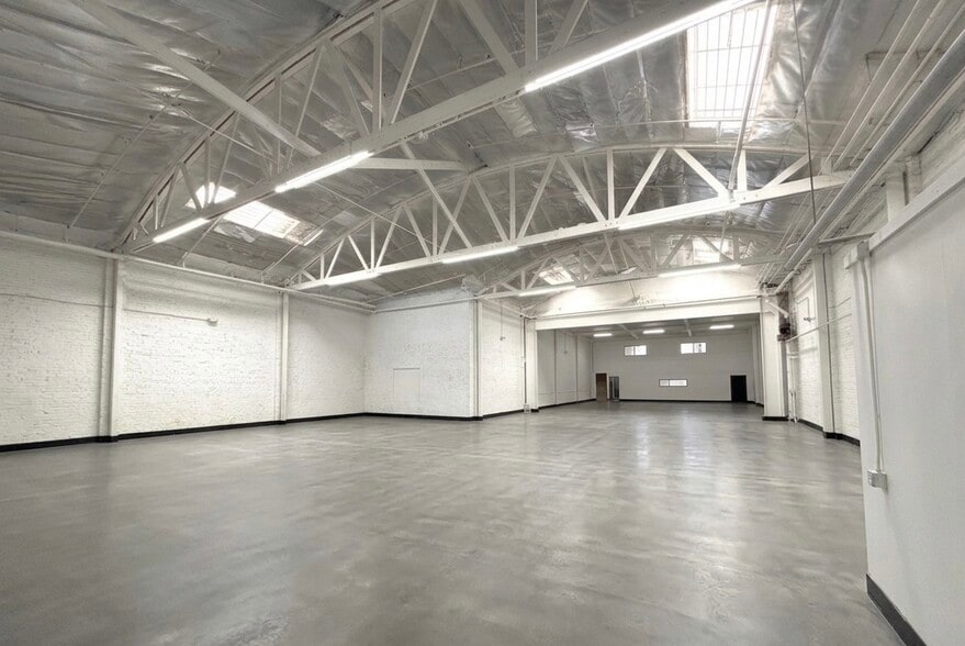 2023-2043 S Santa Fe Ave, Los Angeles, CA for lease - Building Photo - Image 3 of 10