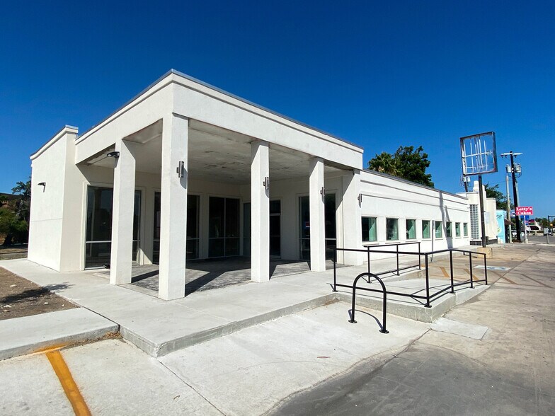 1703 Fredericksburg Rd, San Antonio, TX à vendre - Photo du bâtiment - Image 2 de 4