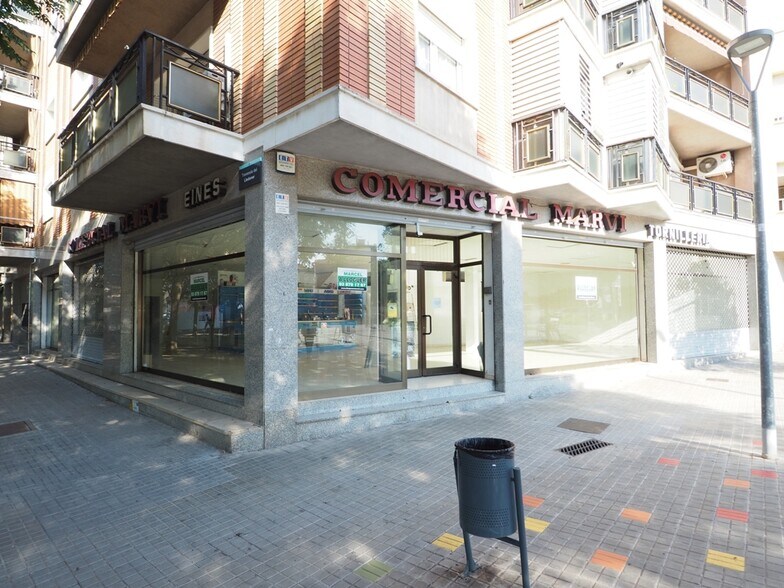 Commerce de détail dans Granollers, Barcelona à louer - Photo du bâtiment - Image 2 de 2