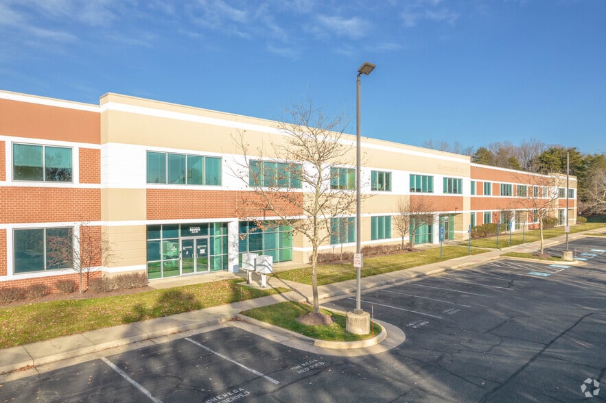 10505 Furnace Rd, Lorton, VA for lease - Building Photo - Image 2 of 5