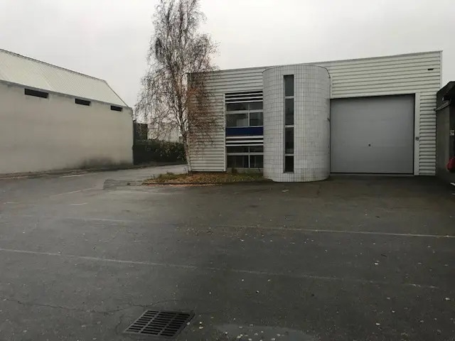 28 Rue Charles Antoine Martin, Saint-Fons for lease Building Photo- Image 1 of 5