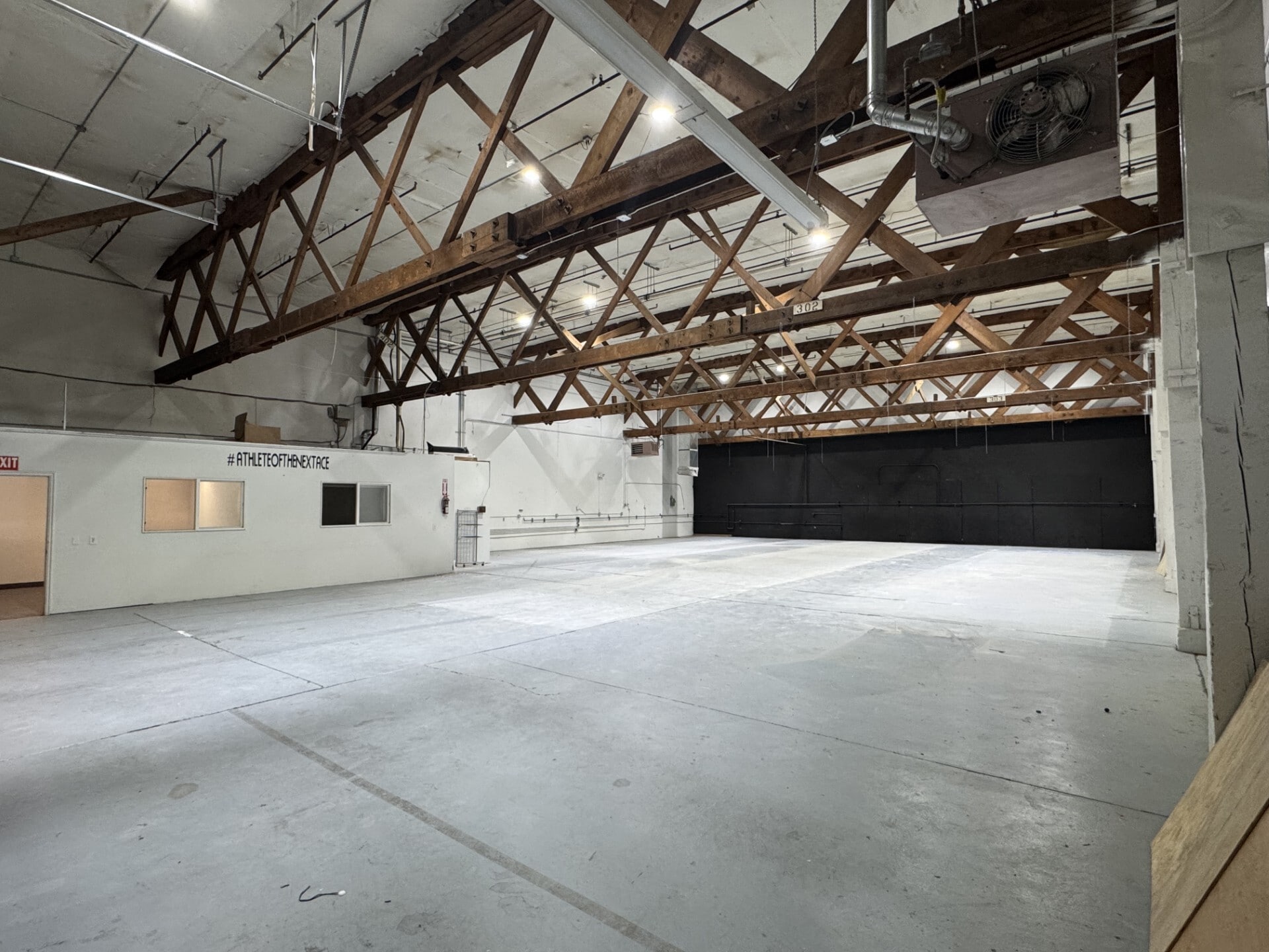 10 S Garnet St, Tooele, UT for lease Interior Photo- Image 1 of 4