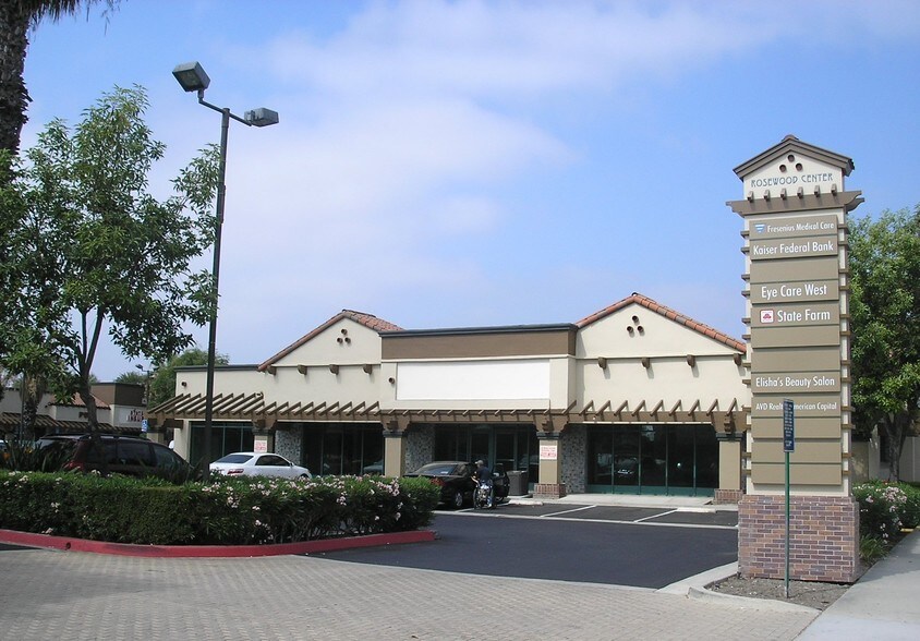 10040-10136 Rosecrans Ave, Los Angeles, CA à louer - Photo du bâtiment - Image 2 de 9