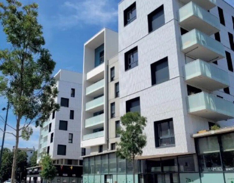 Office in Rennes for lease - Building Photo - Image 3 of 5