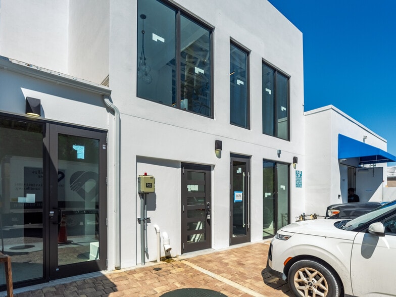 1671-1673 Alton Rd, Miami Beach, FL for lease - Building Photo - Image 2 of 5