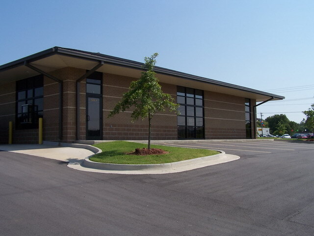 2411 Fayetteville Rd, Van Buren, AR for lease - Building Photo - Image 2 of 4