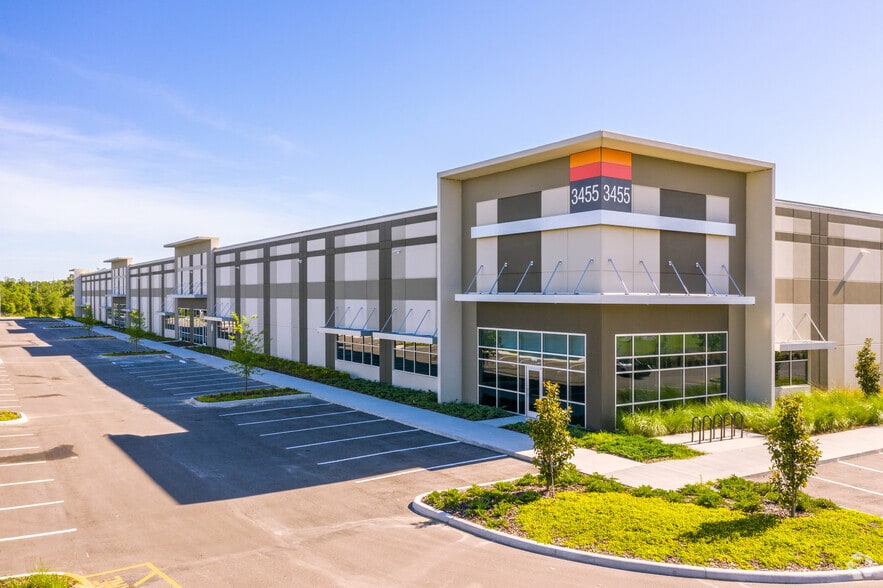 3399 Wd Judge Dr, Orlando, FL à louer - Photo du bâtiment - Image 2 de 39