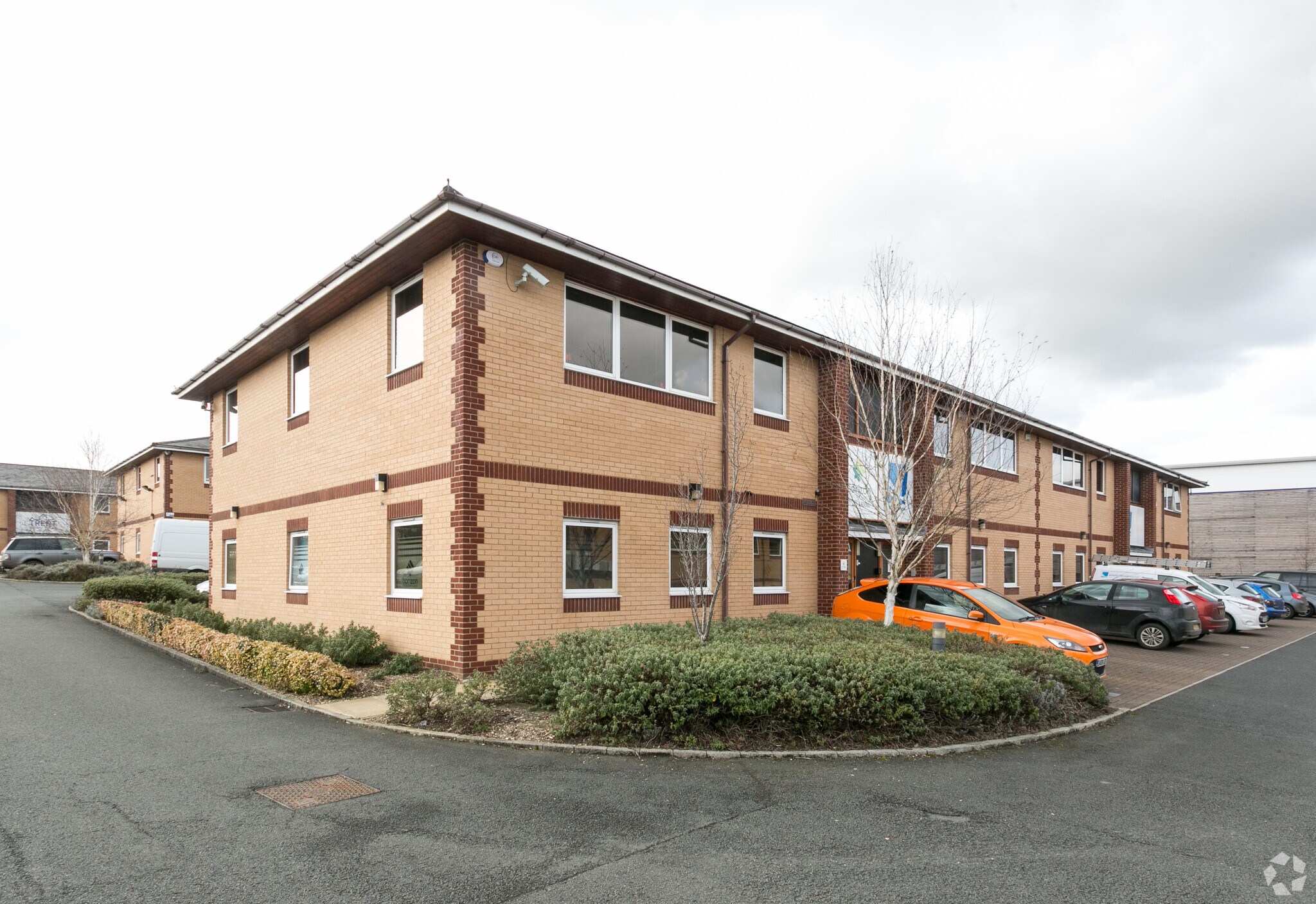 201-204 Love Ln, Cirencester à vendre Photo principale- Image 1 de 9