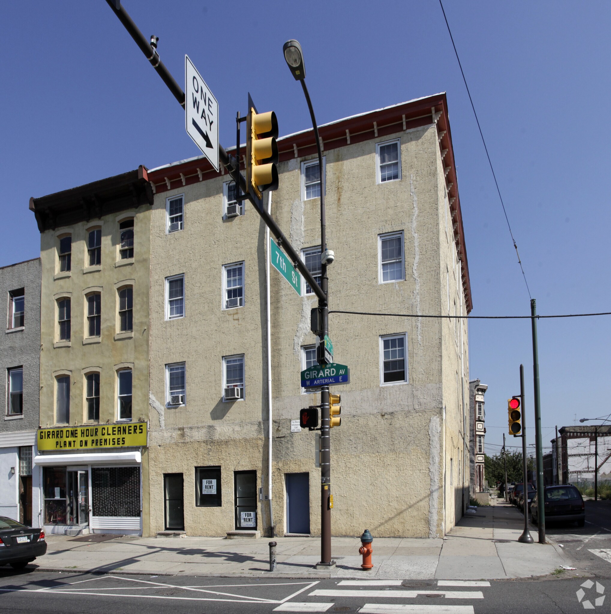 701-703 W Girard Ave, Philadelphia, PA à vendre Photo principale- Image 1 de 8
