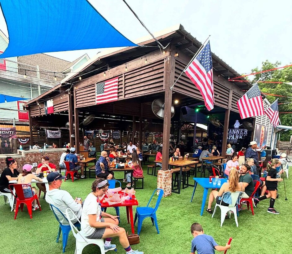 409 Bradford Ave, Kemah, TX à louer Photo principale- Image 1 de 14