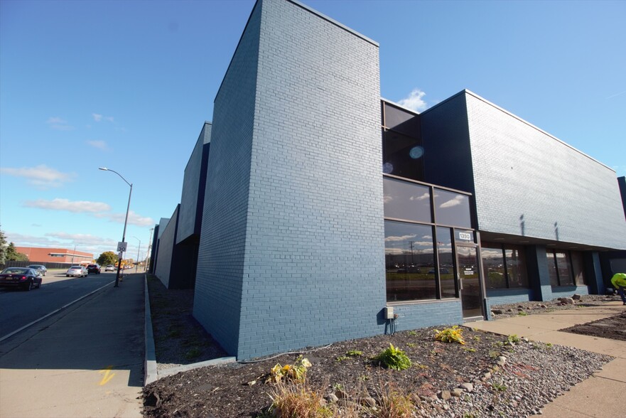 1390 Mt Read Blvd, Rochester, NY for lease - Building Photo - Image 1 of 54