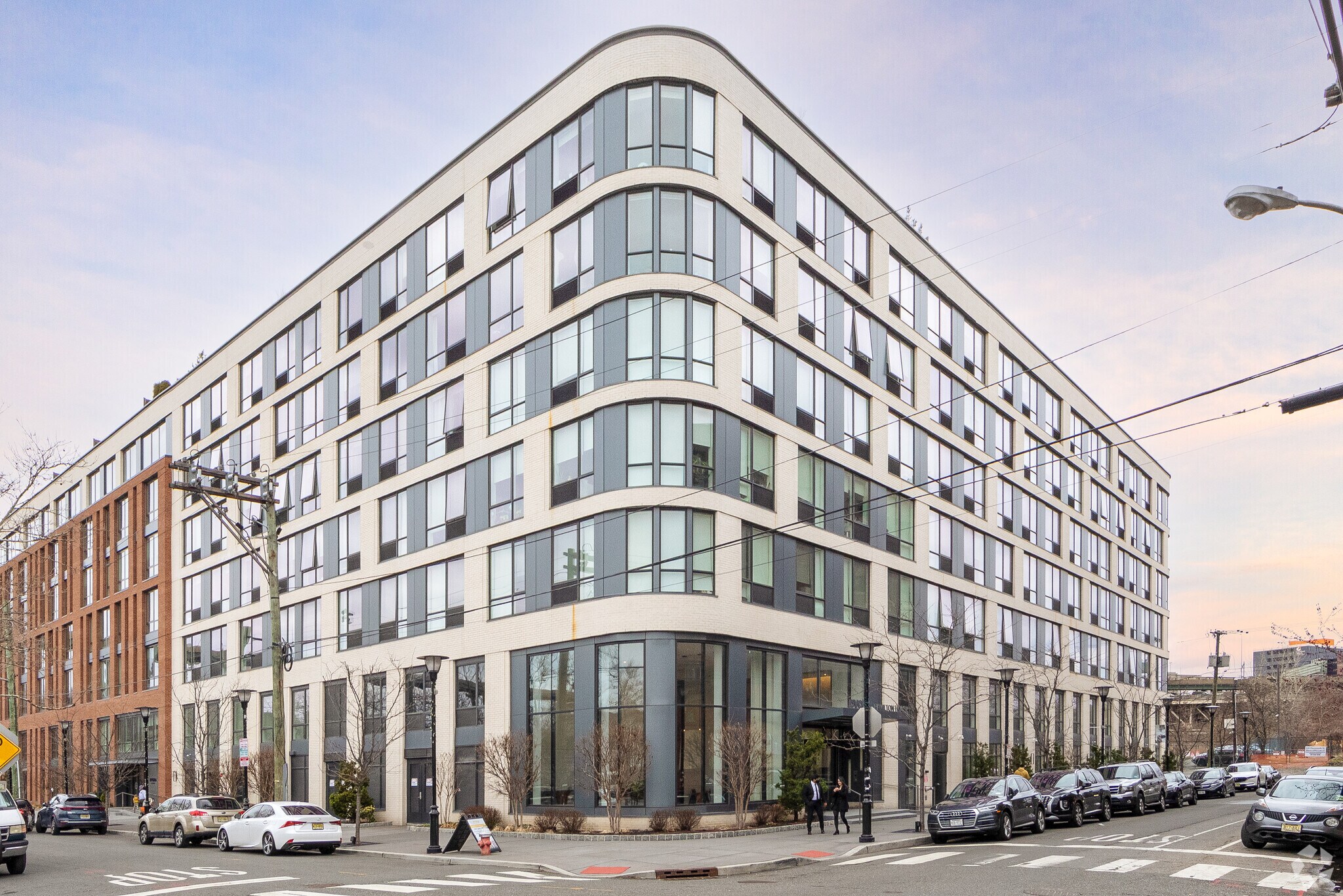 255 BRUNSWICK St, Jersey City, NJ à louer Photo du bâtiment- Image 1 de 10